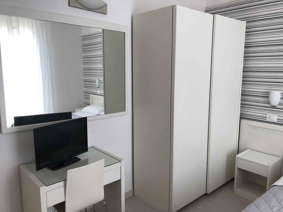 Hotel Stella Polare Rimini Luaran gambar